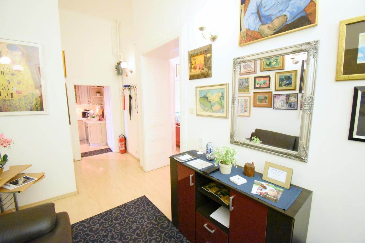 Donos Art Apartment Загреб Экстерьер фото